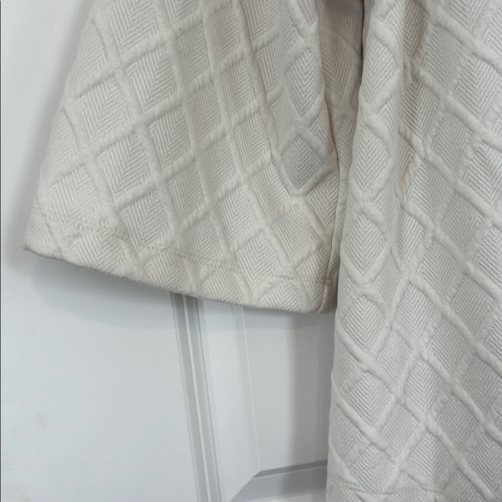 Anthropologie Sunday in Brooklyn Cream Button-Shoulder Quilted Top - Picture 4 of 6